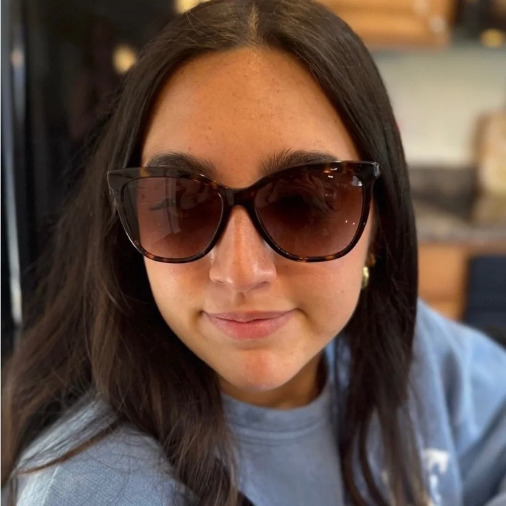 Burberry Sunglasses NWOT - Picture 15 of 16